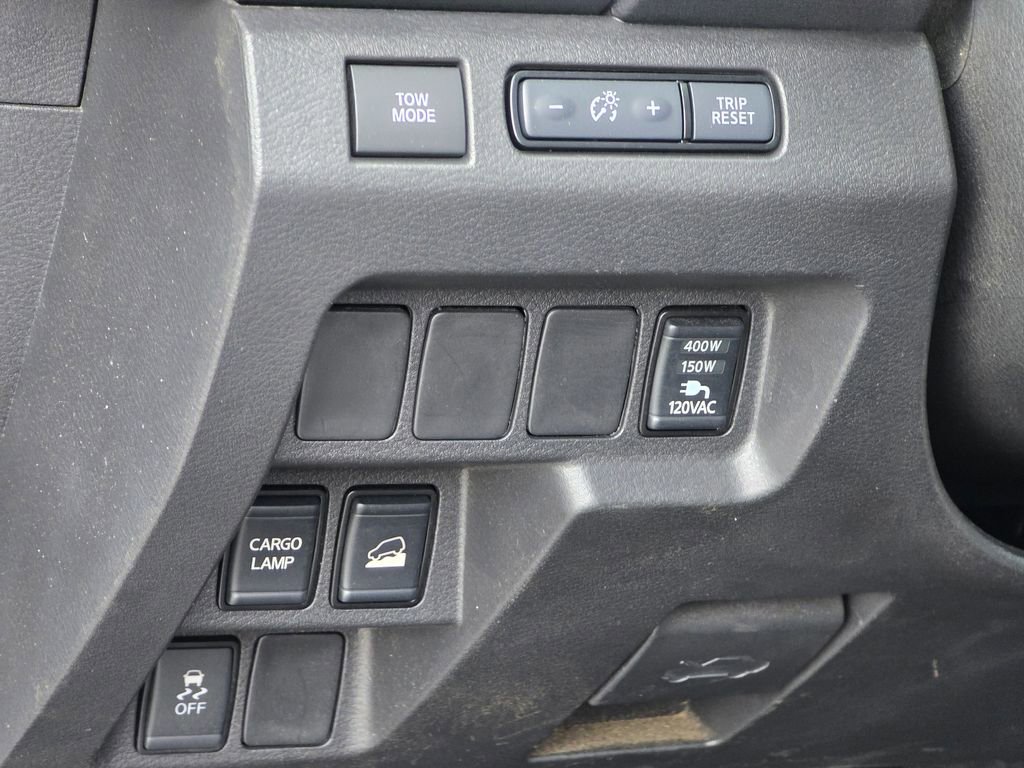 Used 2024 Nissan Frontier SV AWD/4WD image 36