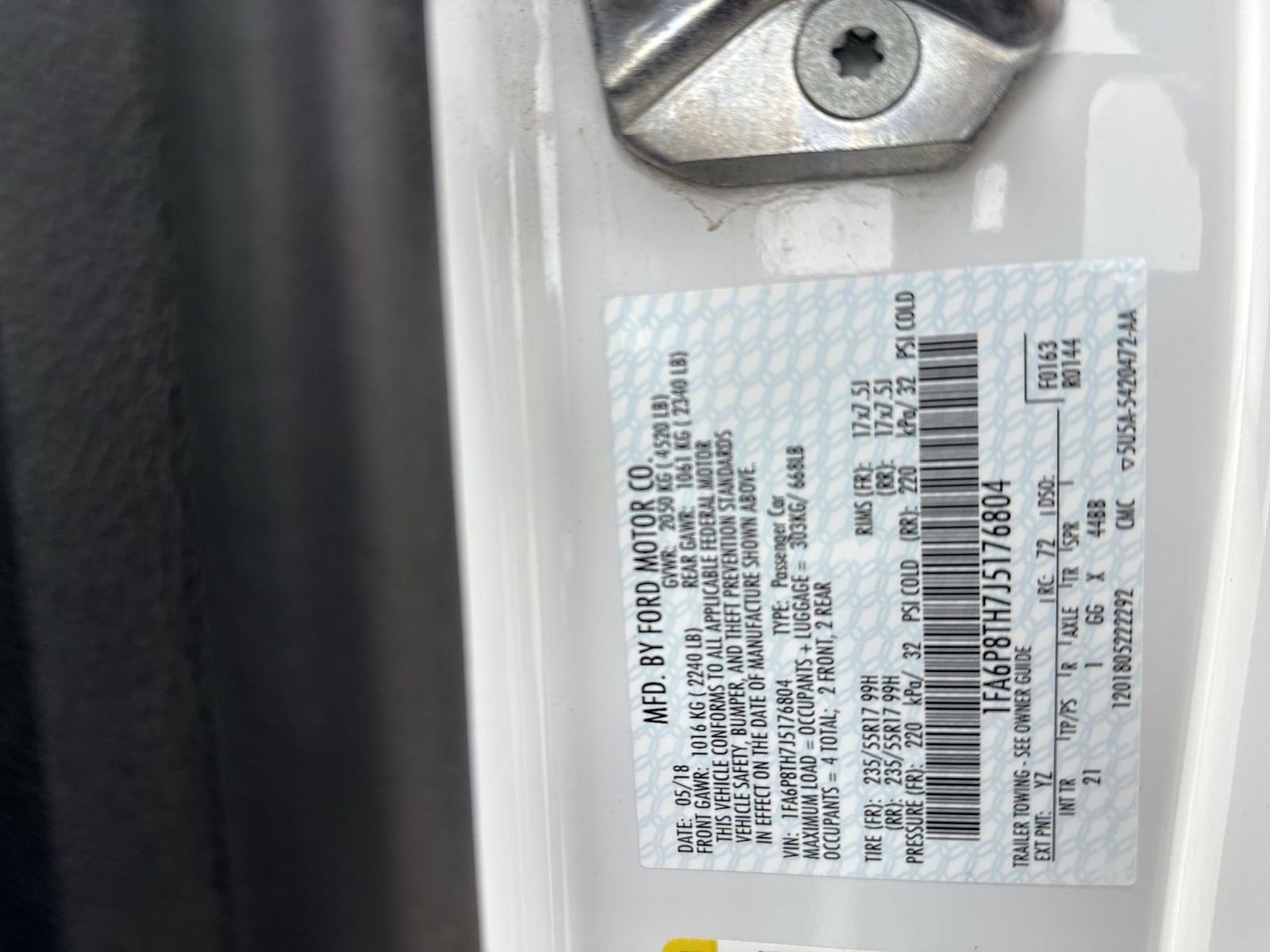 Used 2018 Ford Mustang EcoBoost image 39