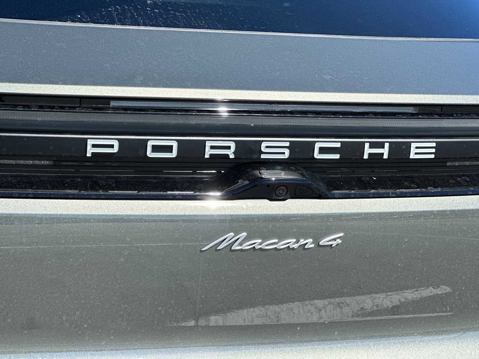 New 2026 Porsche Macan 4 Electric image 28