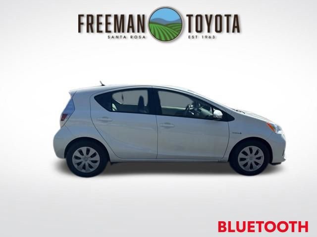 Used 2014 Toyota Prius C One image 4