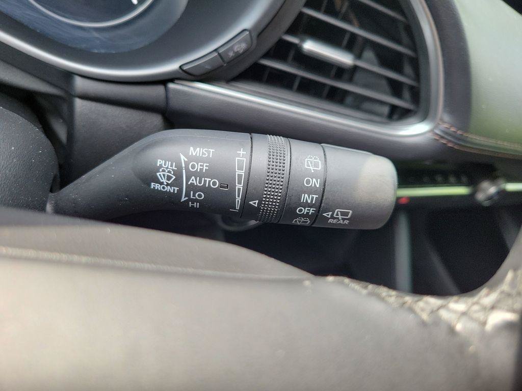 Used 2025 MAZDA MAZDA3 s Sport FWD image 13