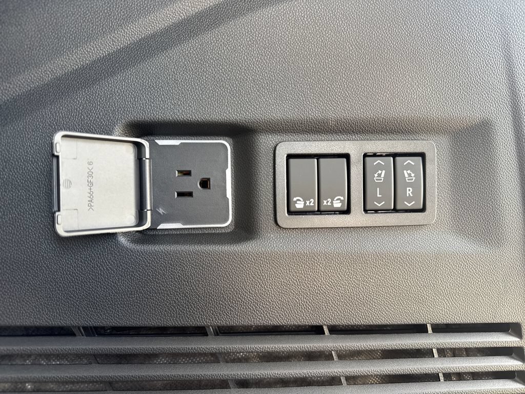 New 2026 GMC Yukon AT4 w/ AT4 Premium Plus Package AWD/4WD image 47