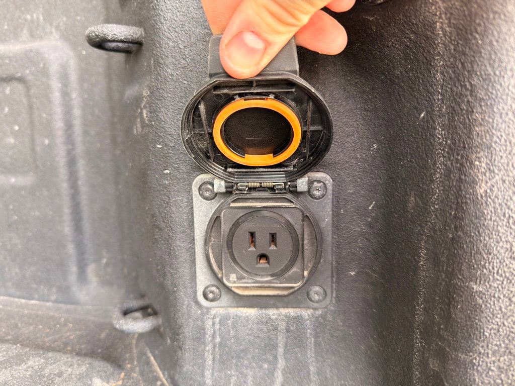 Used 2022 GMC Sierra 2500 SLT w/ SLT Convenience Package image 53