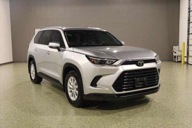 Used 2024 Toyota Grand Highlander FWD video 1