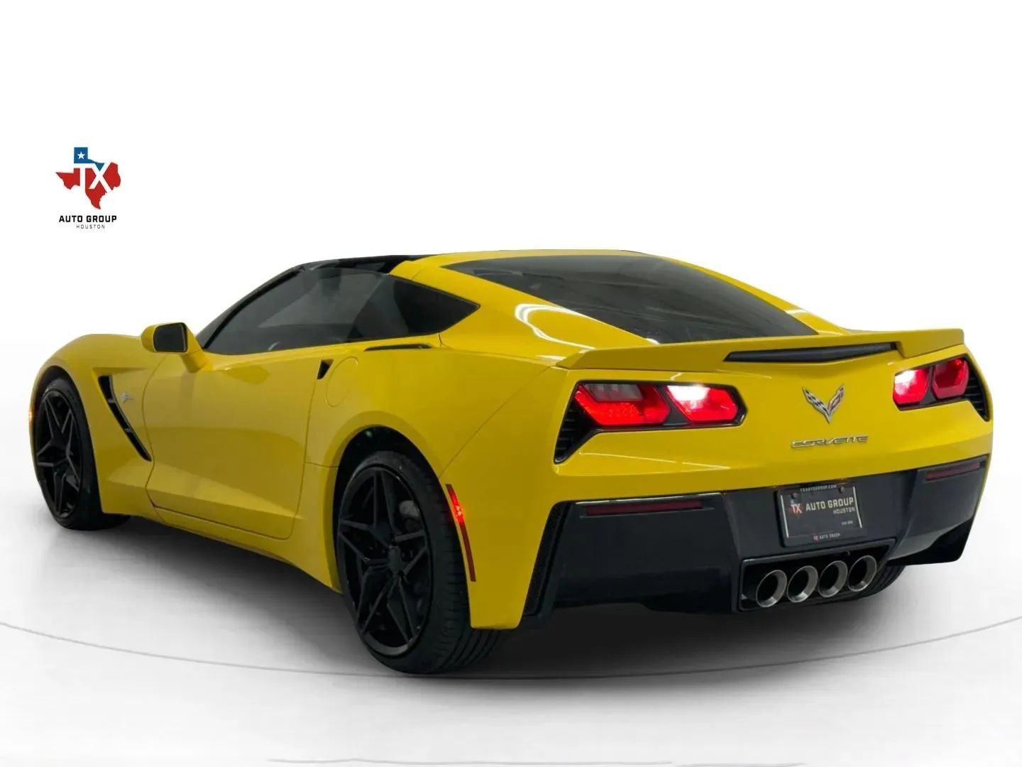 Used 2016 Chevrolet Corvette Stingray Coupe w/ 3LT Preferred Equipment Group RWD image 4