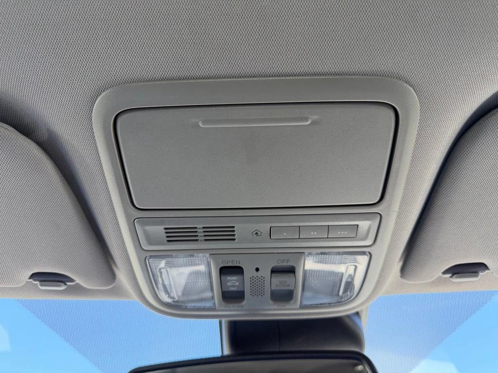 Used 2015 Honda Odyssey EX-L image 26