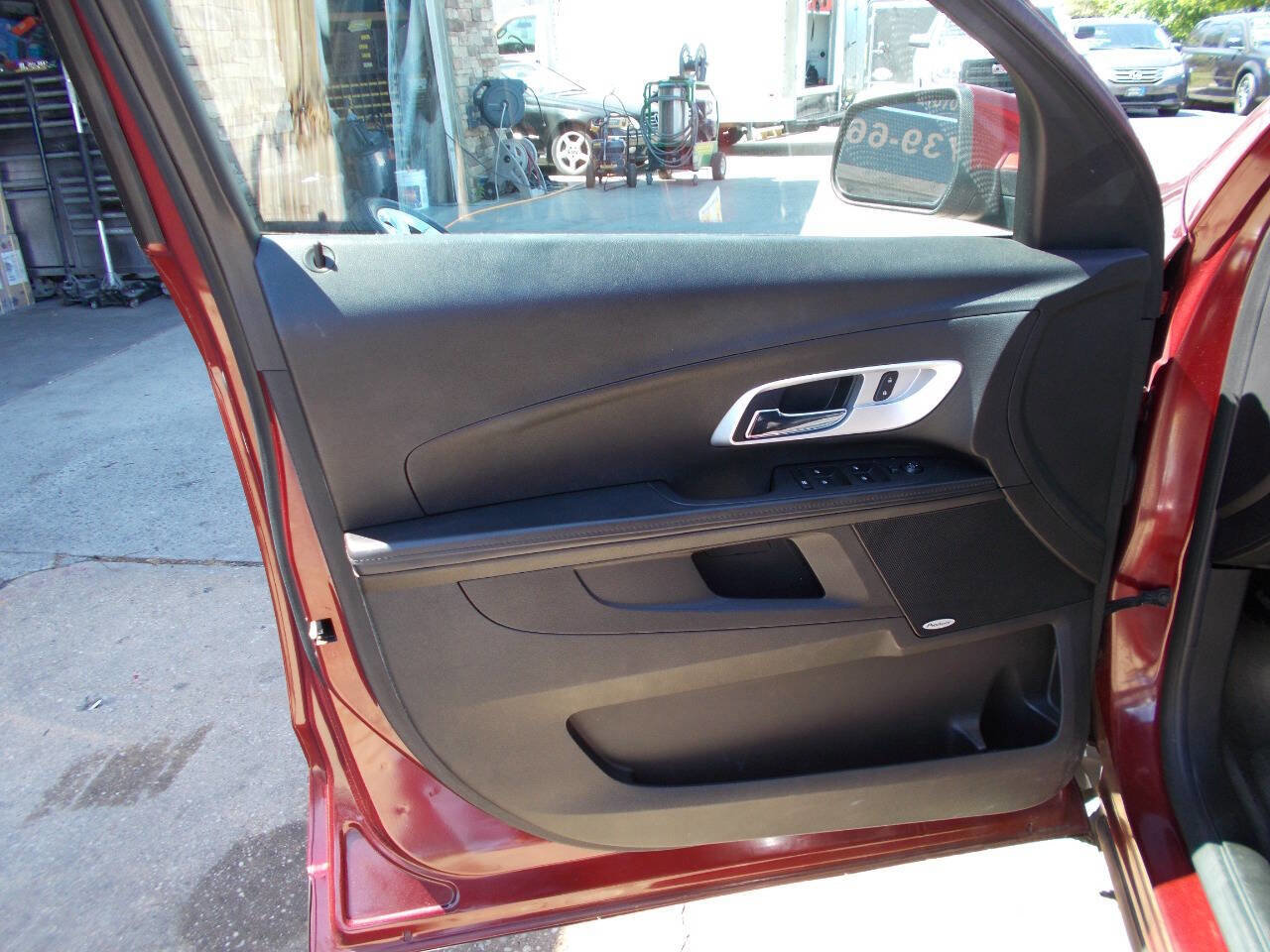 Used 2016 Chevrolet Equinox LT w/ Convenience Package AWD/4WD image 10