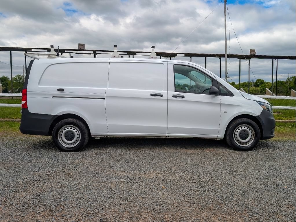 Used 2022 Mercedes-Benz Metris image 4