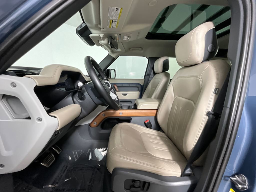 Used 2020 Land Rover Defender 110 HSE AWD/4WD image 16