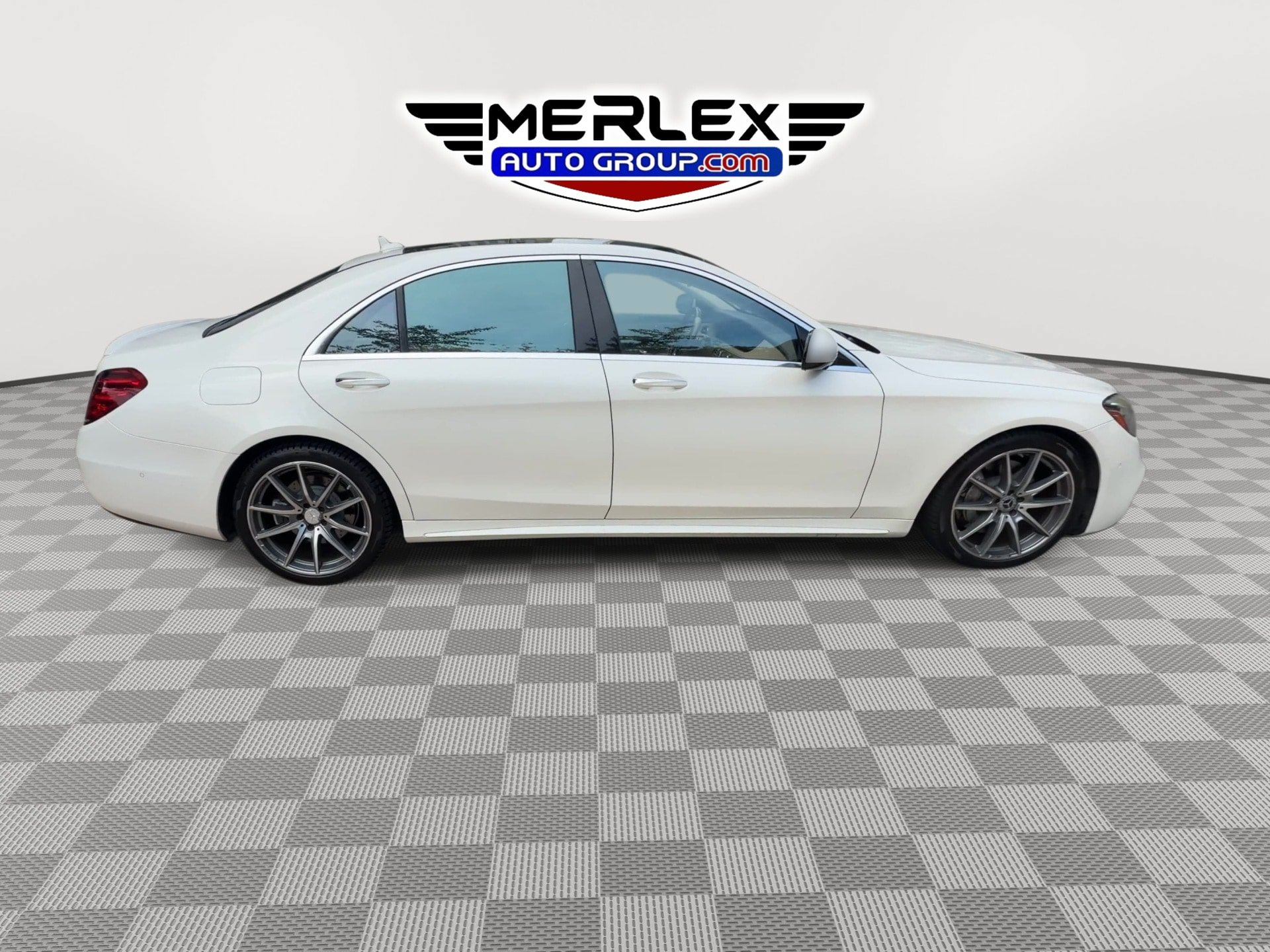 Used 2019 Mercedes-Benz S 560 Sedan image 9