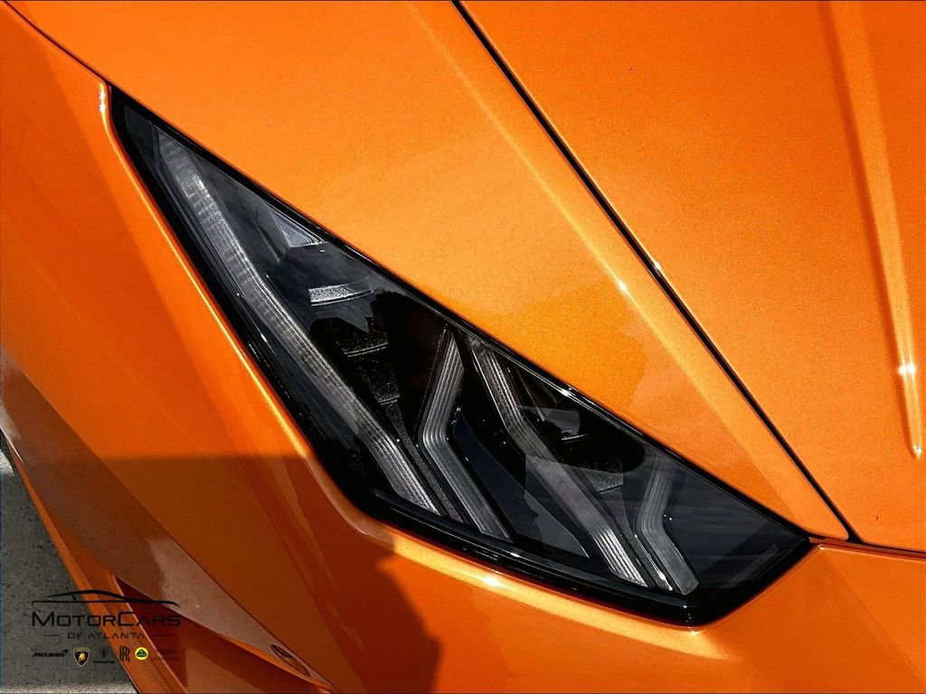 Used 2023 Lamborghini Huracan EVO RWD image 24