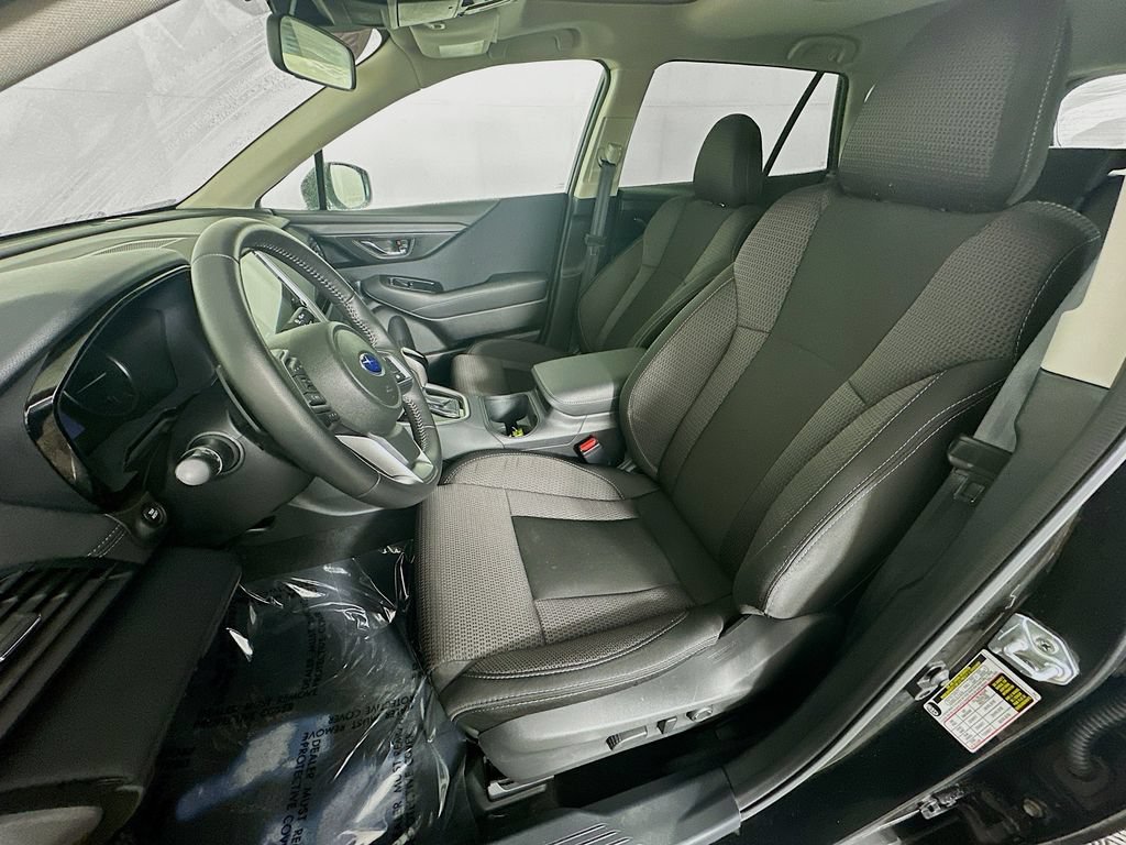 Used 2025 Subaru Outback Premium AWD/4WD image 29