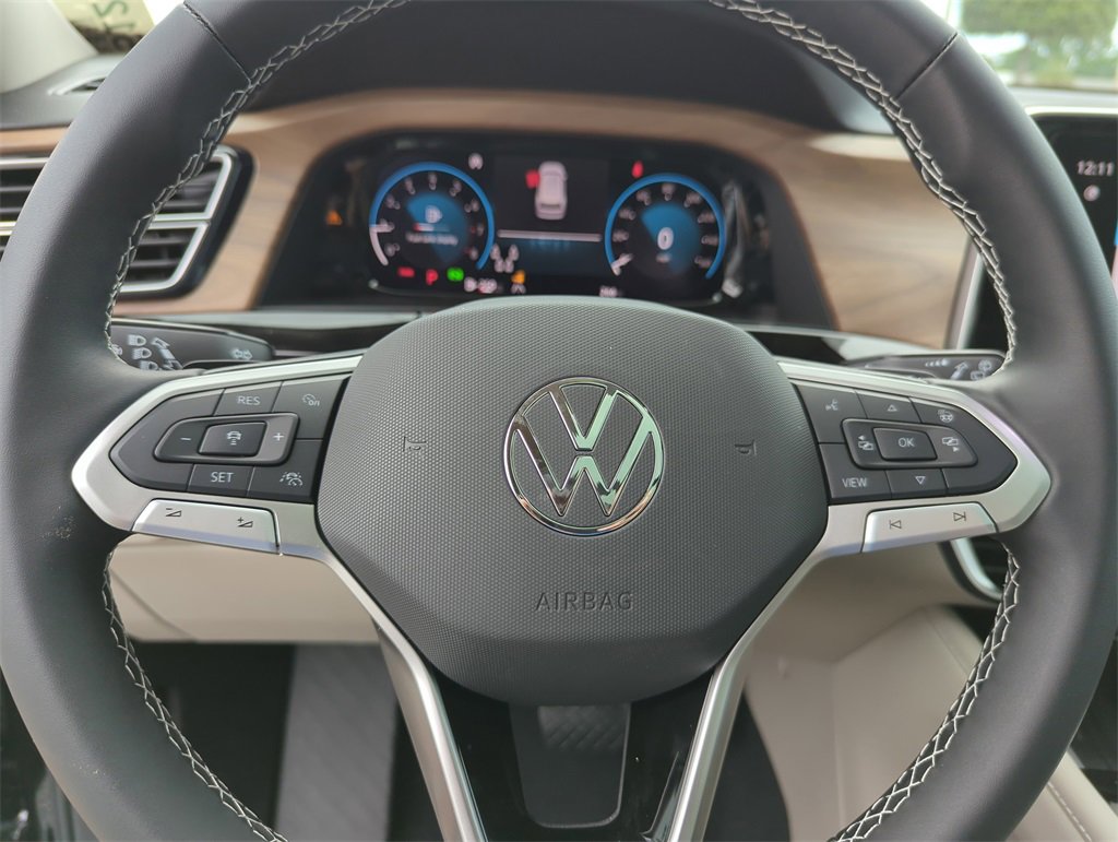 New 2025 Volkswagen Atlas SE image 41