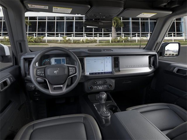 New 2025 Ford Bronco Outer Banks image 9