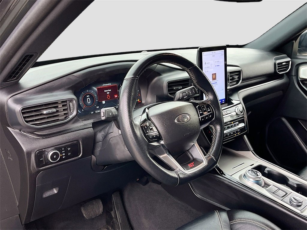 Used 2023 Ford Explorer ST w/ Equipment Group 401A image 9