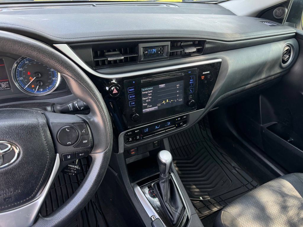 Used 2017 Toyota Corolla LE FWD image 26