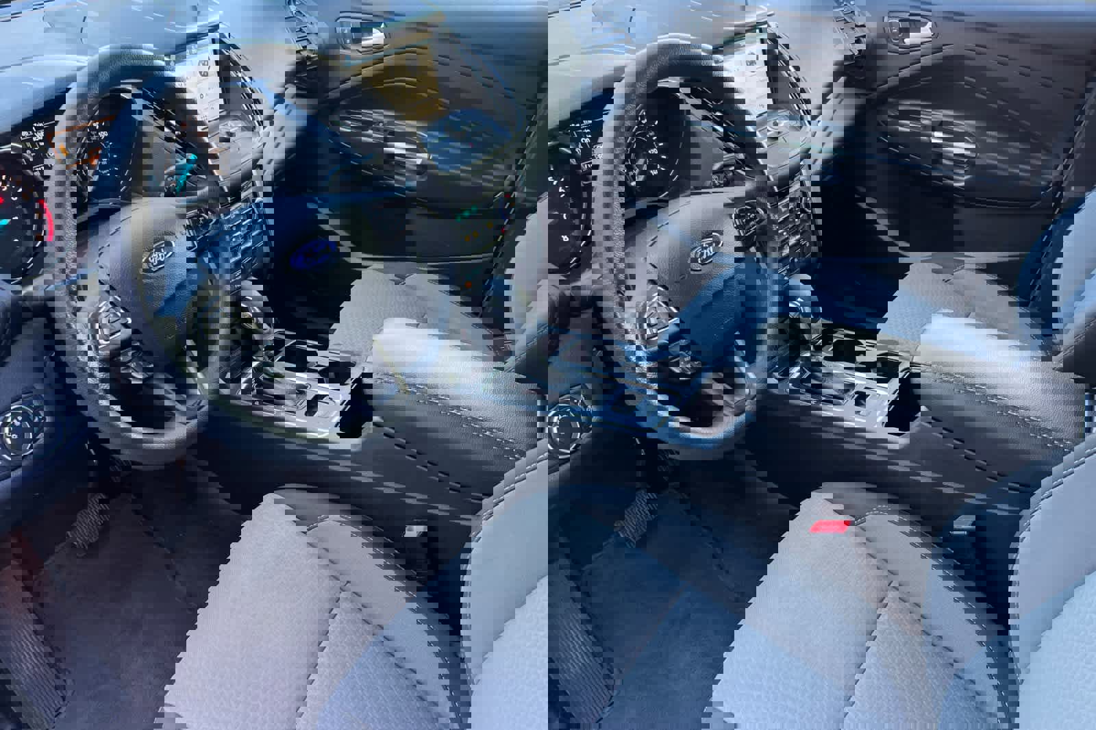 Used 2019 Ford Escape SE image 11