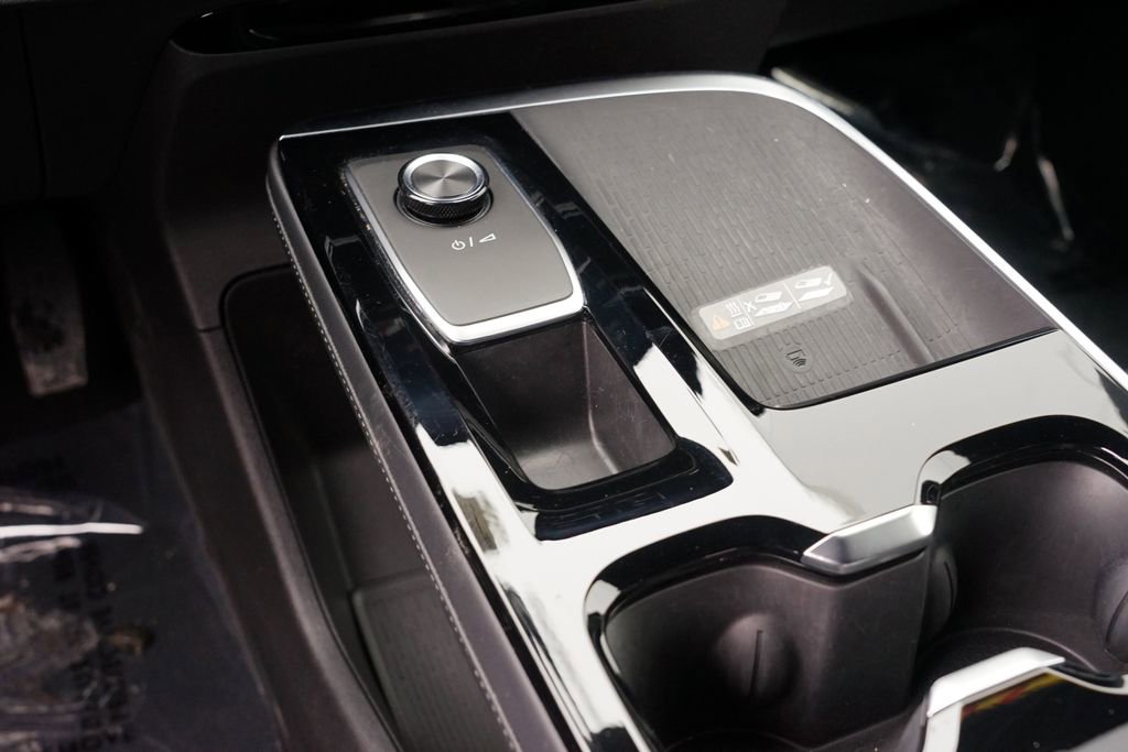 Used 2025 Buick Enclave Preferred image 24