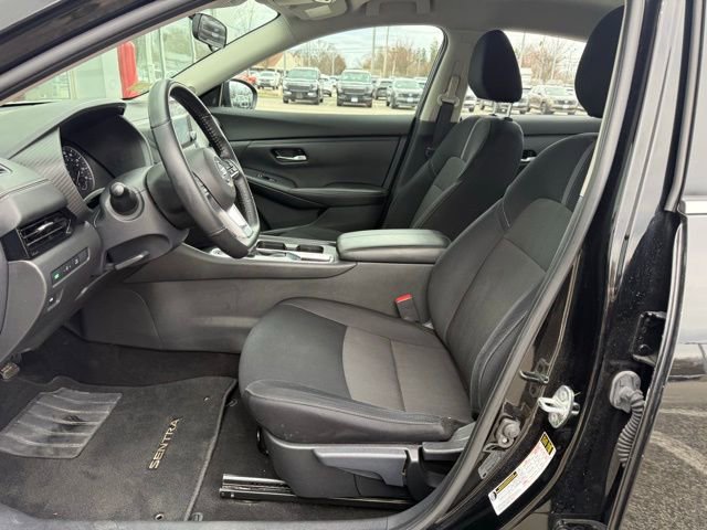Certified 2022 Nissan Sentra SV w/ Trunk Package image 17