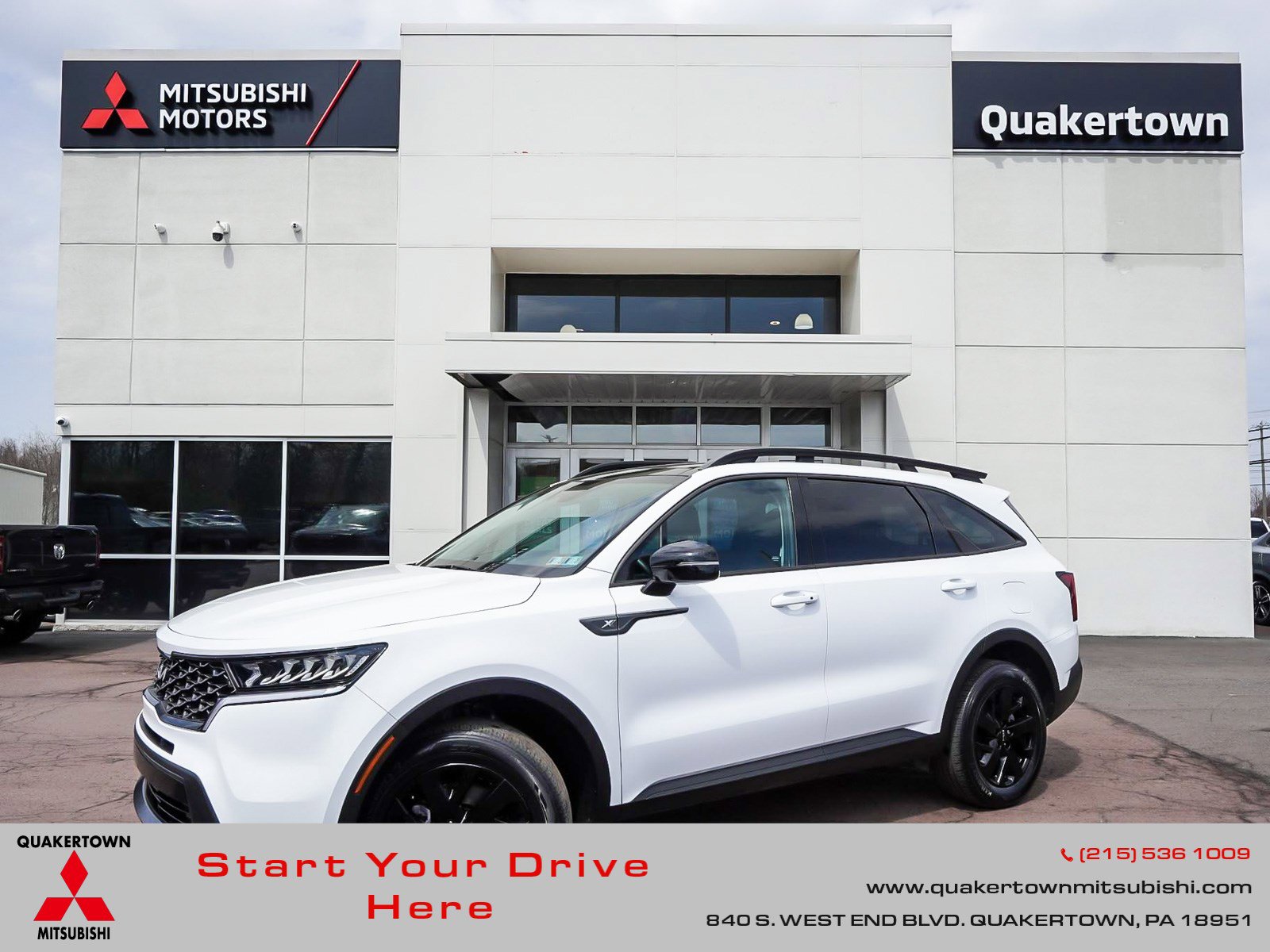 Used 2023 Kia Sorento S w/ Panoramic Sunroof Package image 1