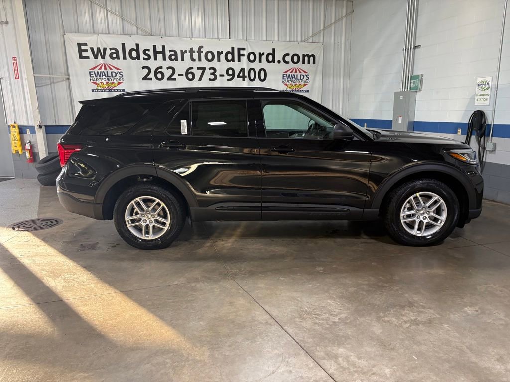 New 2026 Ford Explorer Active image 9