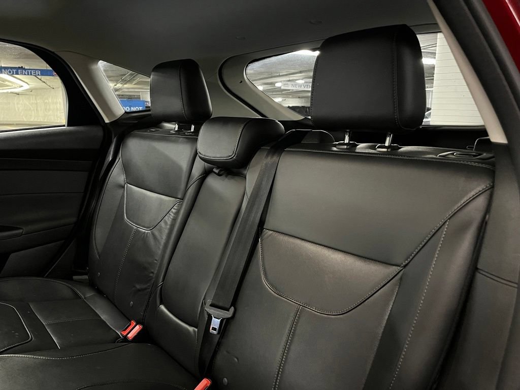 Used 2017 Ford Focus Titanium FWD image 20