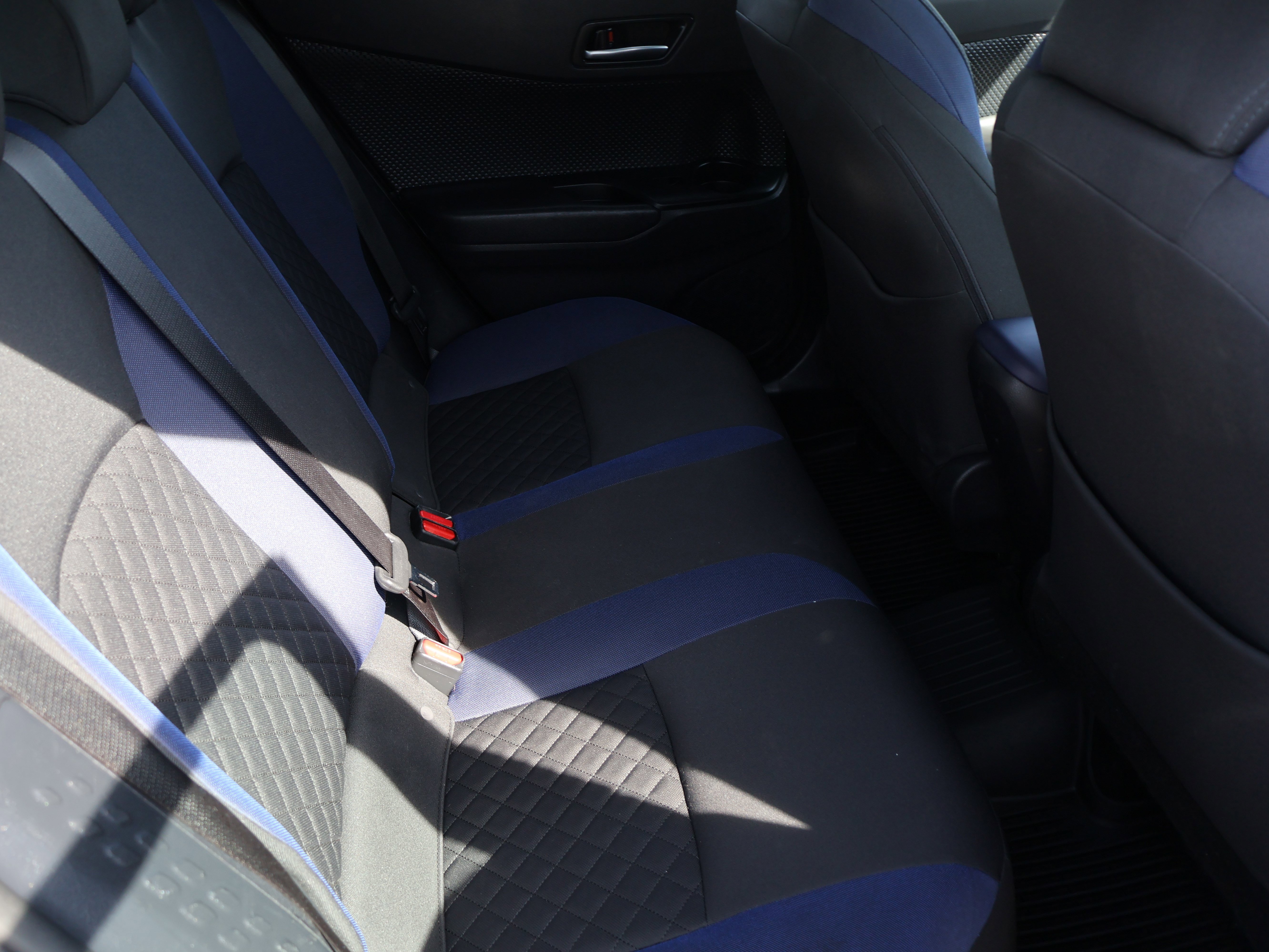 Used 2021 Toyota C-HR XLE image 13