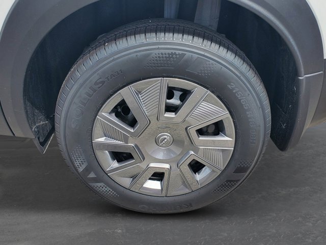 New 2026 Nissan Kicks S image 12