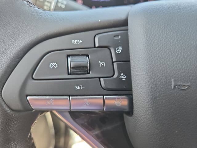 Certified 2023 Cadillac Escalade Sport w/ LPO, ONYX Package AWD/4WD image 23