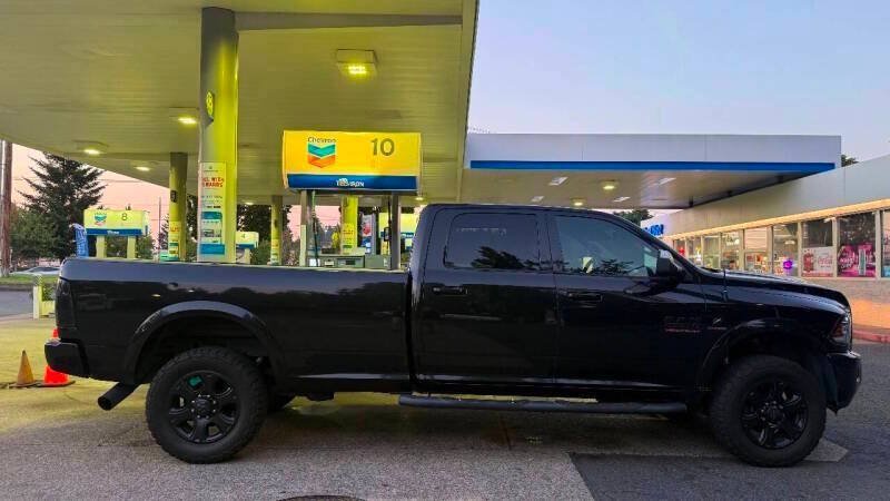 Used 2017 RAM 2500 Laramie w/ Sport Appearance Group AWD/4WD image 7