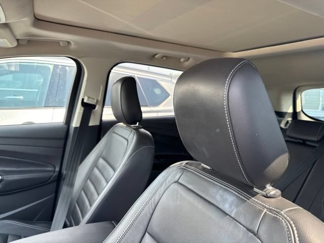 Used 2019 Ford Escape Titanium FWD image 6