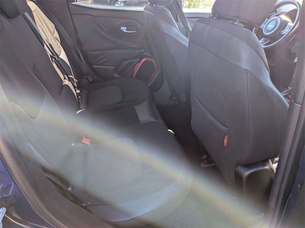 Used 2016 Jeep Renegade Trailhawk image 27