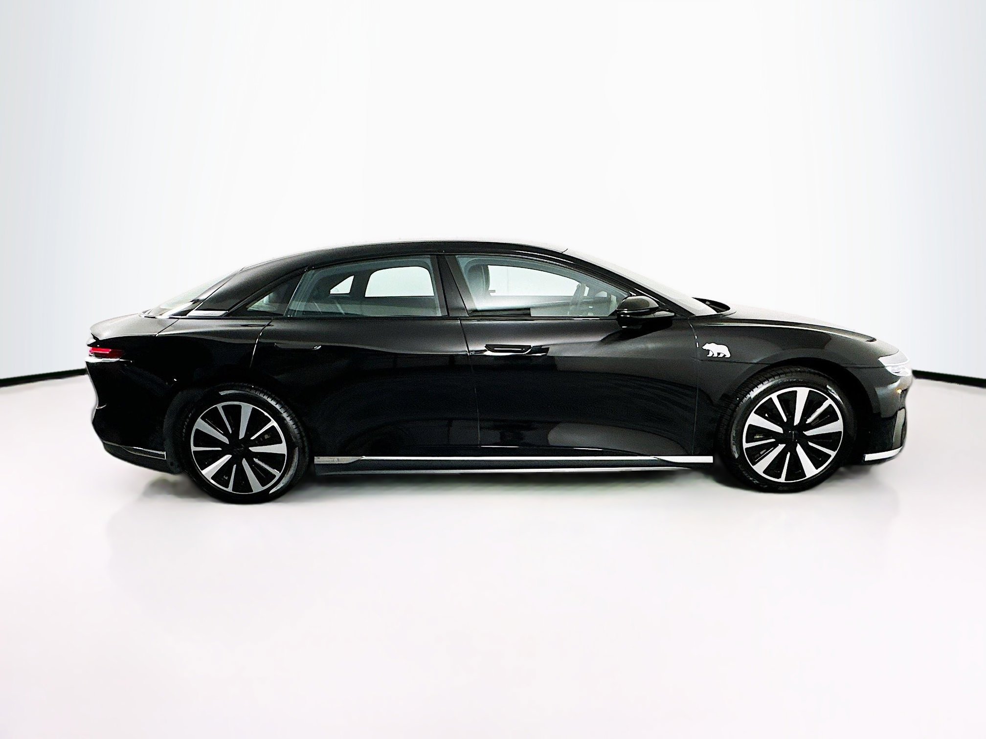 Used 2024 Lucid Air Pure RWD image 10