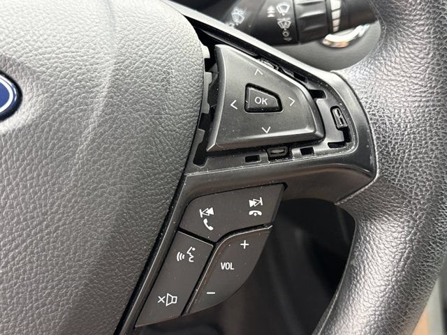 Used 2020 Ford Fusion SE FWD image 21