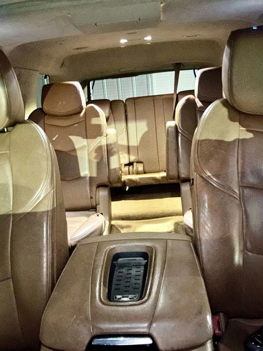 Used 2015 Cadillac Escalade Platinum image 48