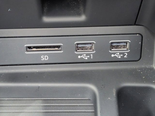 Used 2019 Audi e-tron Prestige w/ Prestige Package image 23