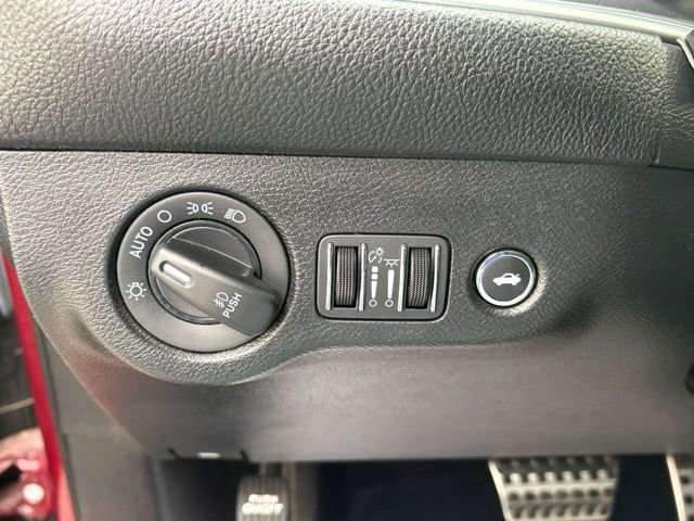 Used 2020 Dodge Challenger R/T w/ Blacktop Package image 23