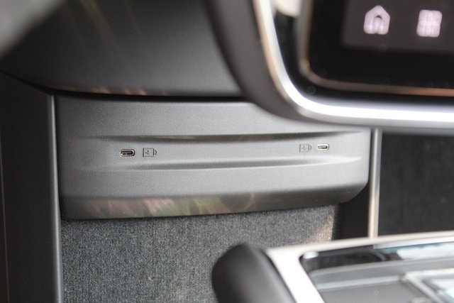 New 2026 Volvo EX90 Ultra AWD/4WD image 23