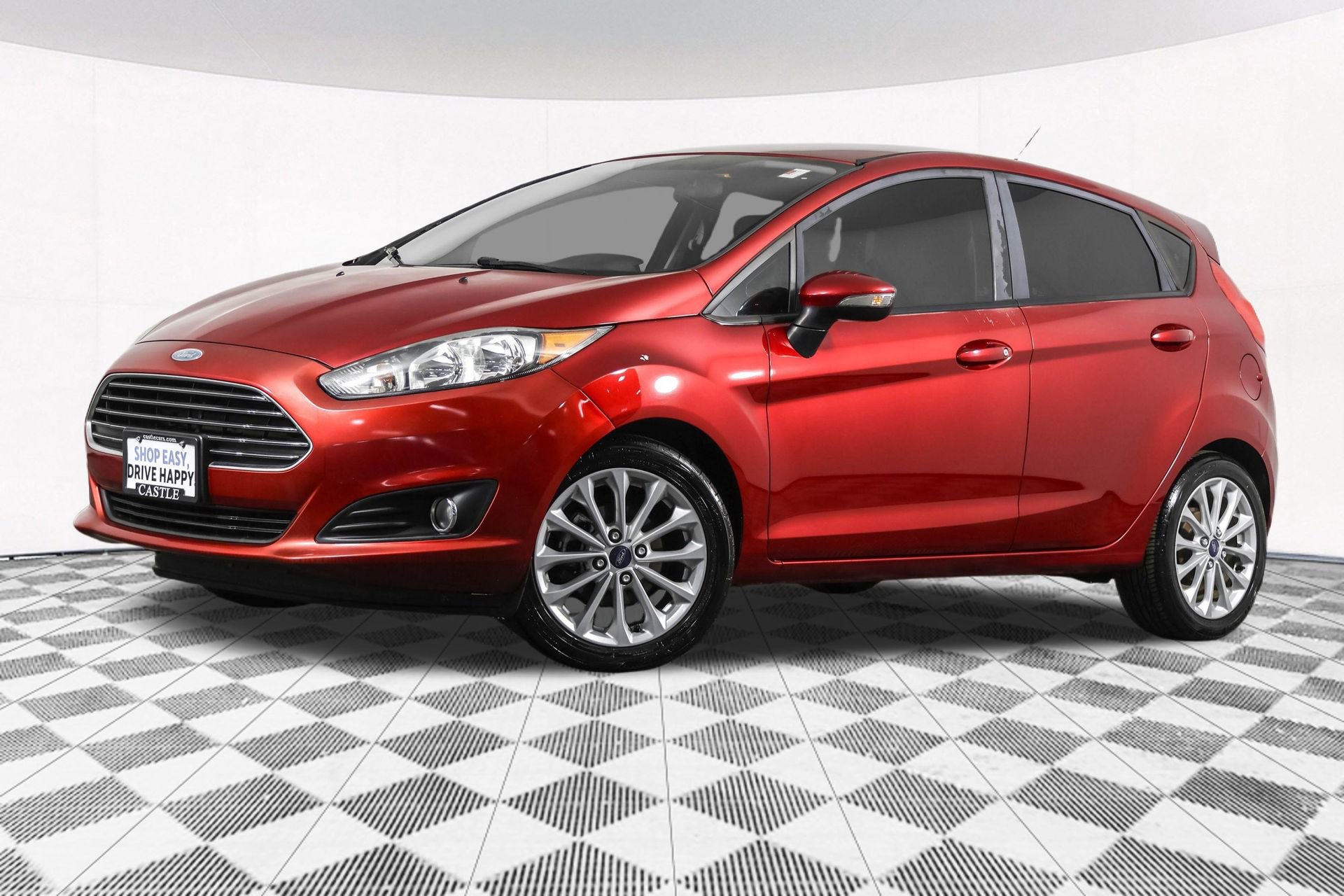 Used 2014 Ford Fiesta SE w/ Equipment Group 201A image 2