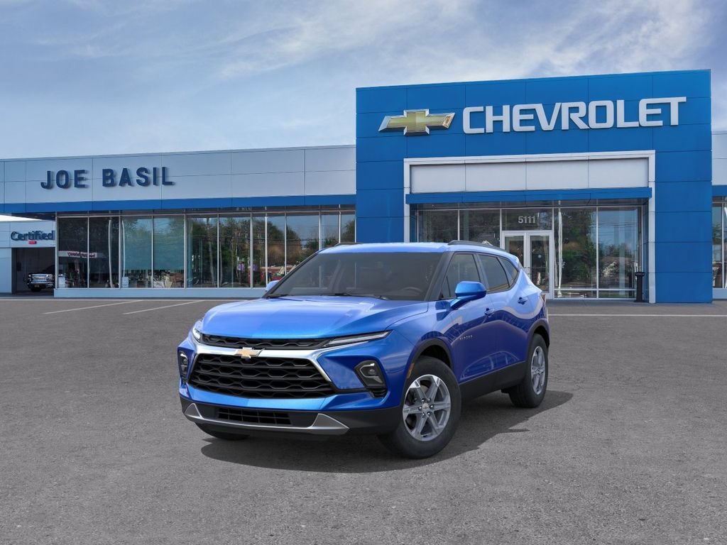 New 2026 Chevrolet Blazer LT w/ Convenience Package AWD/4WD image 8