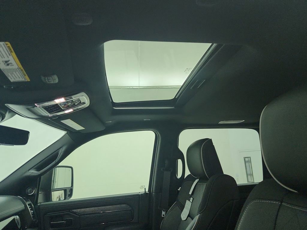 New 2026 RAM 3500 Limited image 15