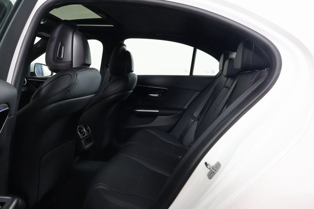 Used 2025 Mercedes-Benz C 300 Sedan image 11