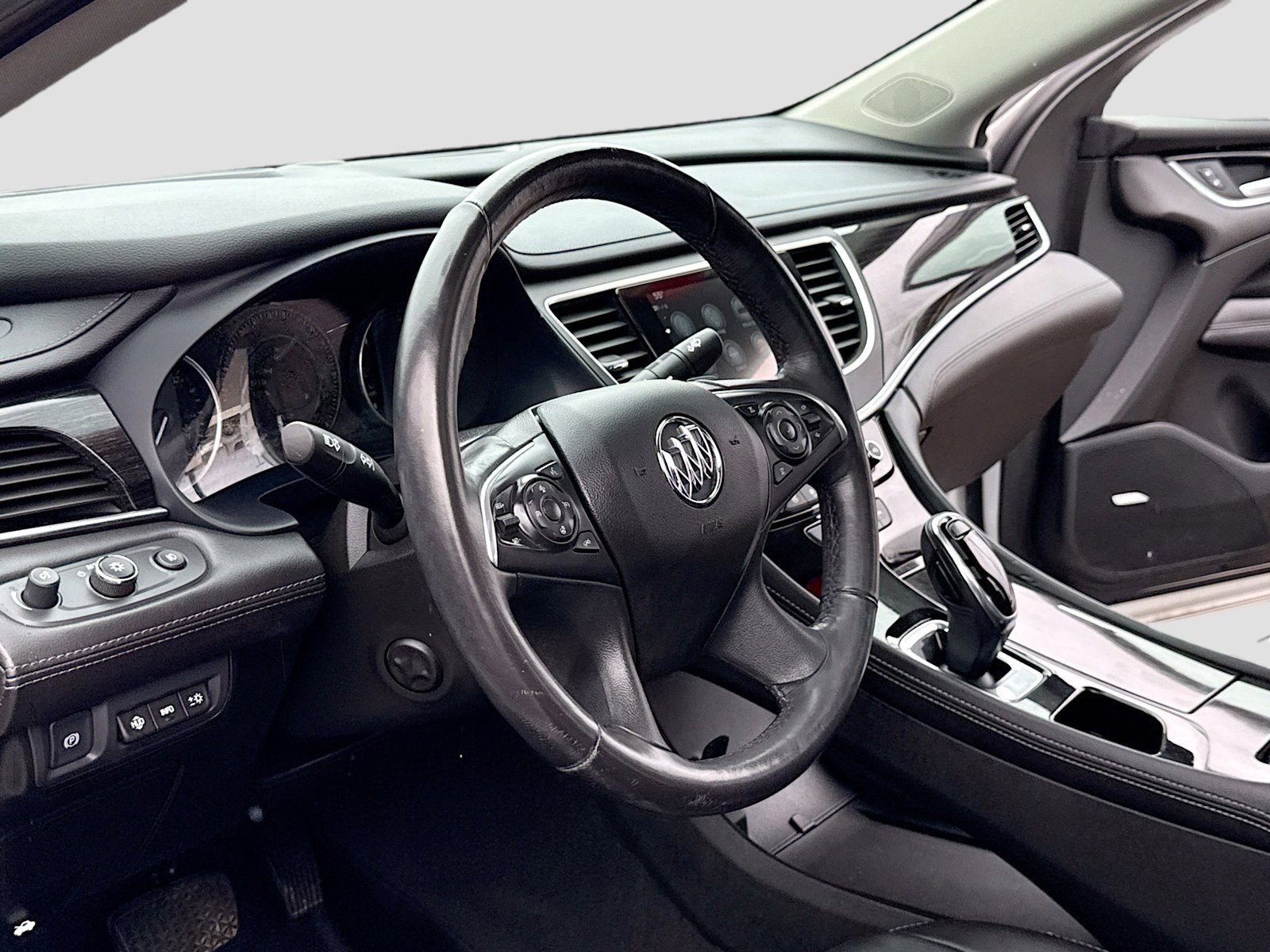 Used 2019 Buick LaCrosse Premium w/ Driver Confidence Package II AWD/4WD image 4