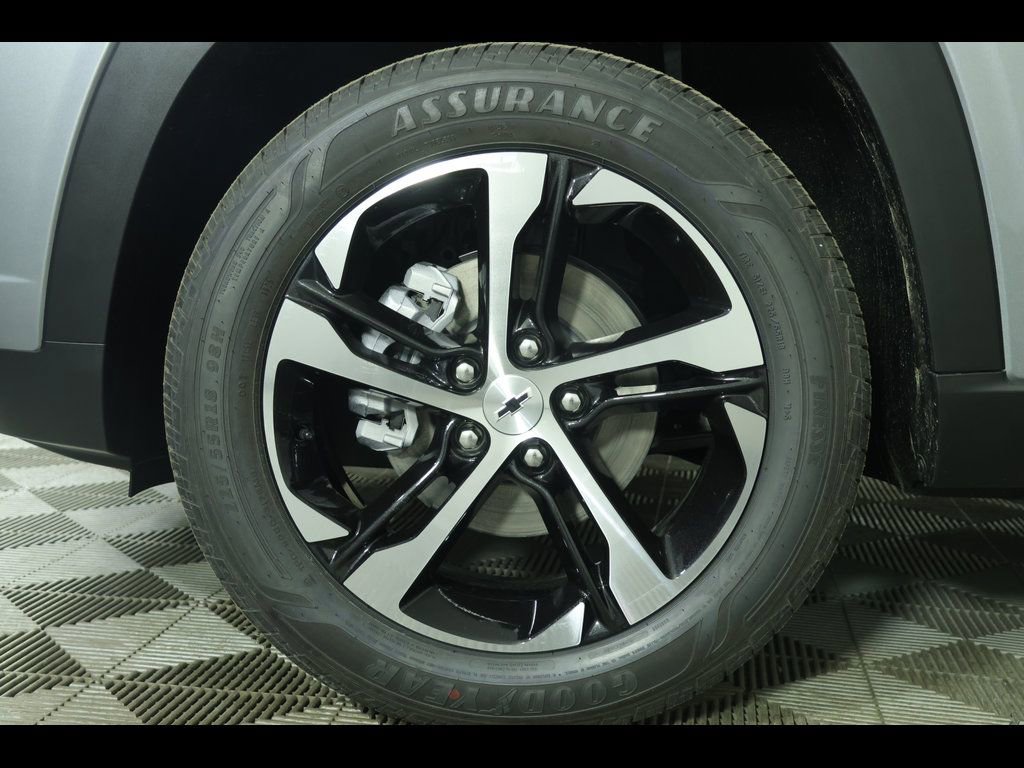 New 2026 Chevrolet Trax RS w/ Sunroof Package image 17