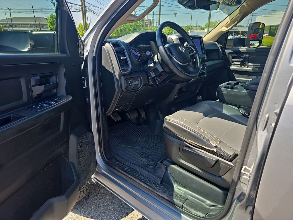 Used 2020 RAM 3500 Tradesman w/ Safety Group image 12