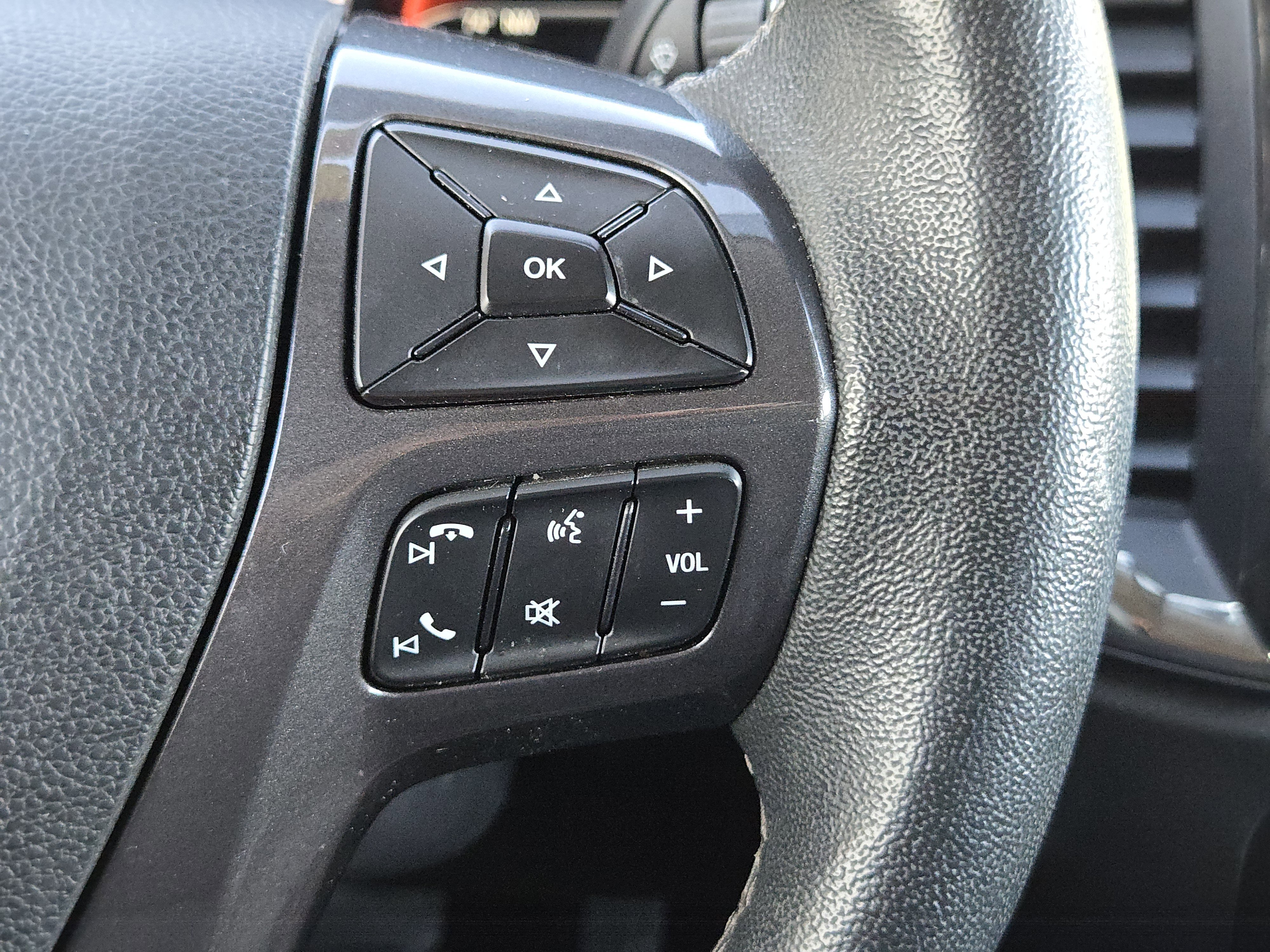 Used 2022 Ford Ranger Lariat w/ Equipment Group 501A High image 29