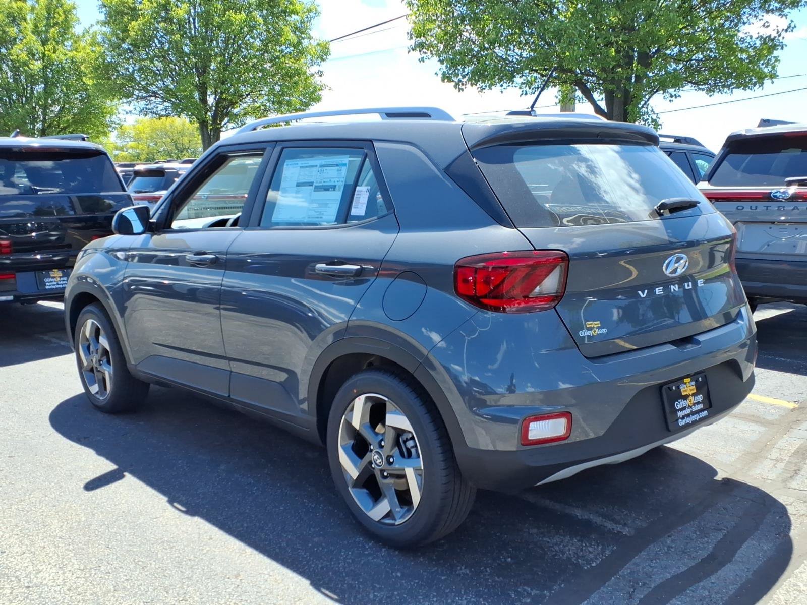 New 2026 Hyundai Venue SEL FWD image 8