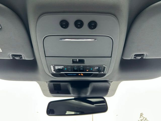 Used 2025 Ford F350 Lariat w/ Black Appearance Package image 17