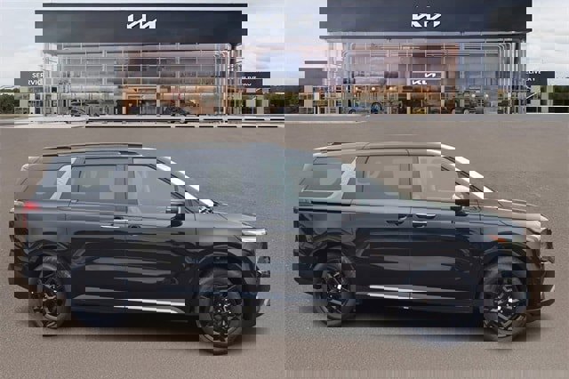 New 2026 Kia Carnival SX w/ SX Dark Edition Package image 2
