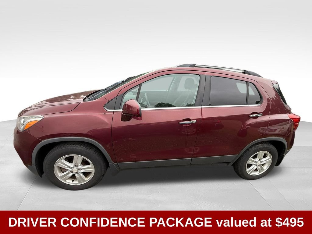 Used 2017 Chevrolet Trax LT w/ Driver Confidence Package FWD image 3